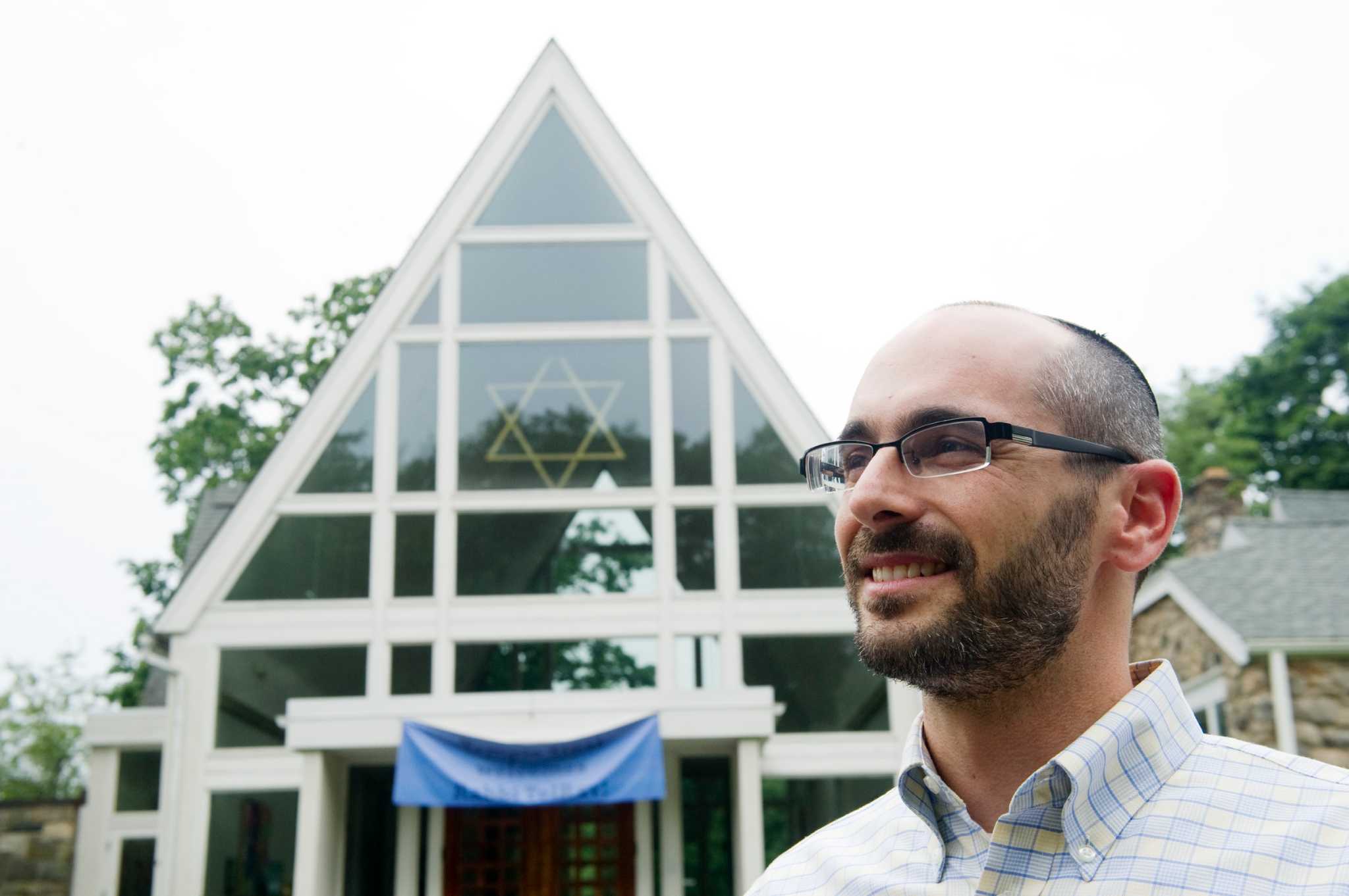 Temple Sinai welcomes new rabbi 