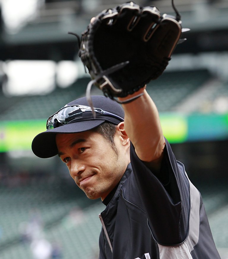 Ichiro Suzuki Traded To New York Yankees For Pitchers DJ Mitchell & Danny  Farquhar - SB Nation Seattle