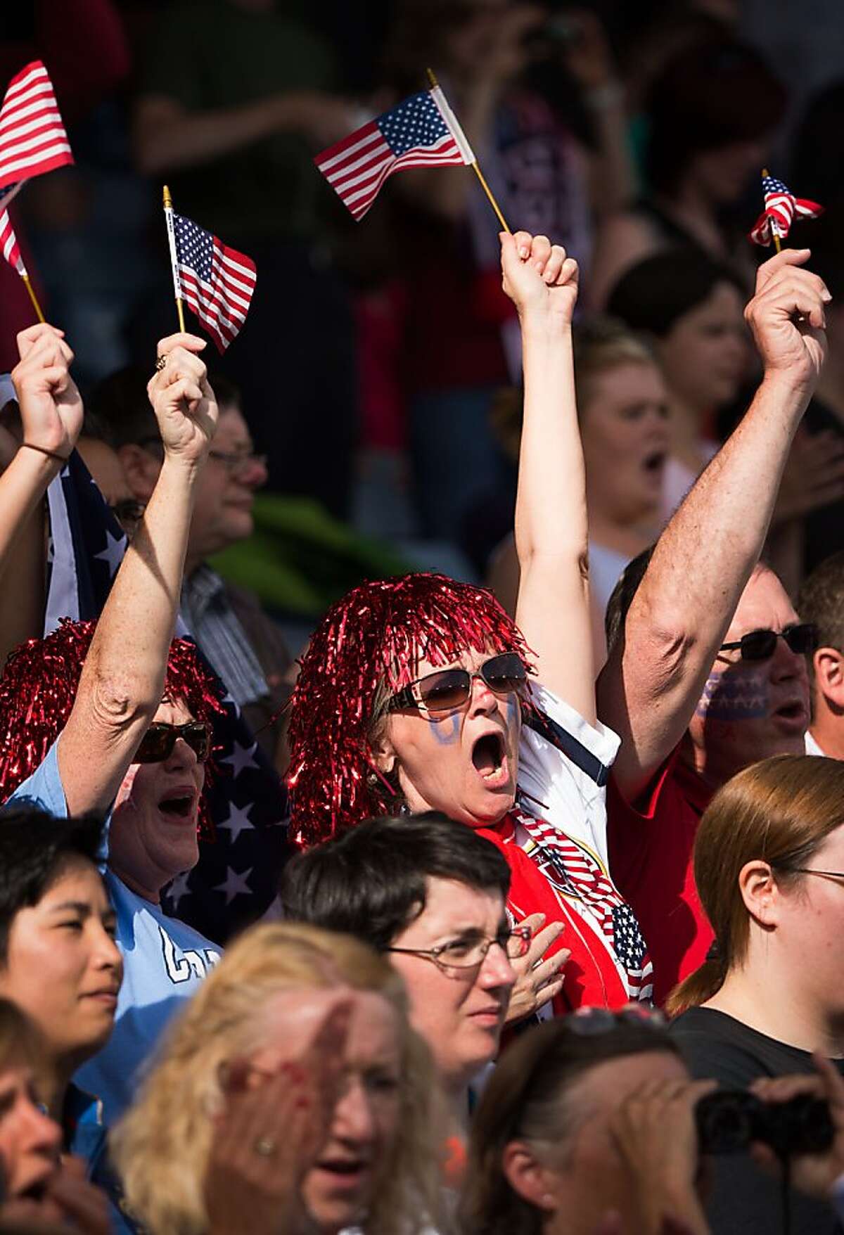 Cal's scores 2 in U.S. soccer win