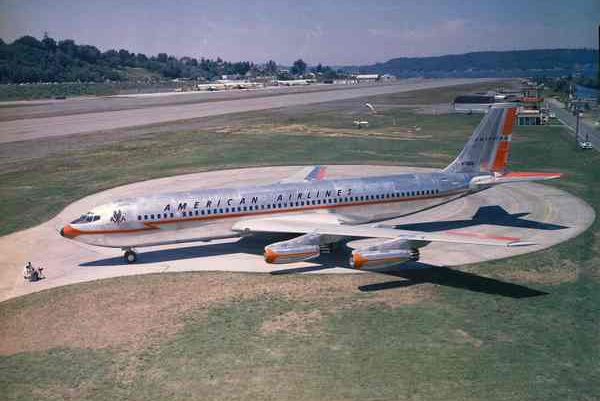 60 years ago: The famous Boeing 707 prototype barrel roll over Lake  Washington