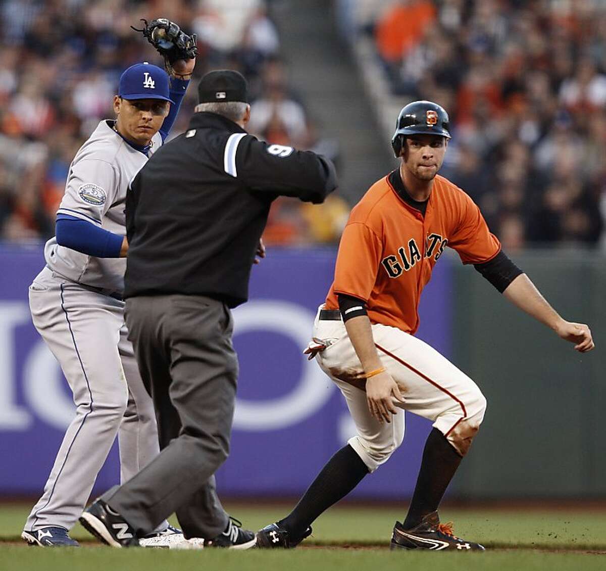 Dodgers Ramirez Homers To Top Giants