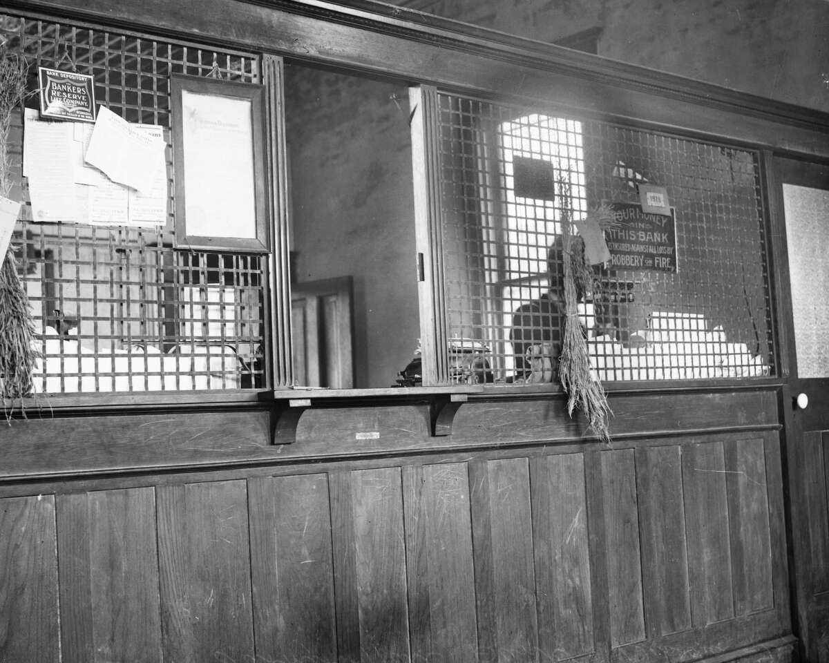 Book traces trail of Texas murder and mayhem