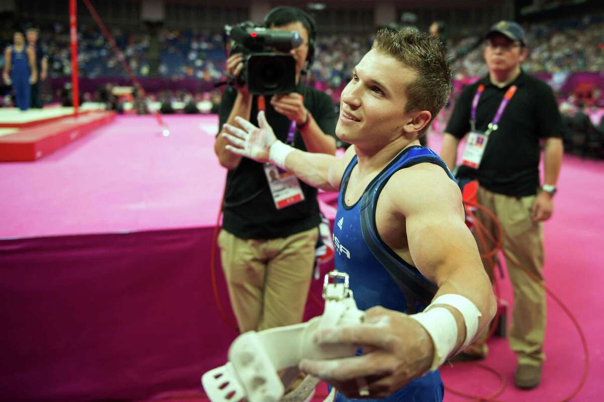 Gymnast Jonathan Horton wows crowd, judges at Olympics