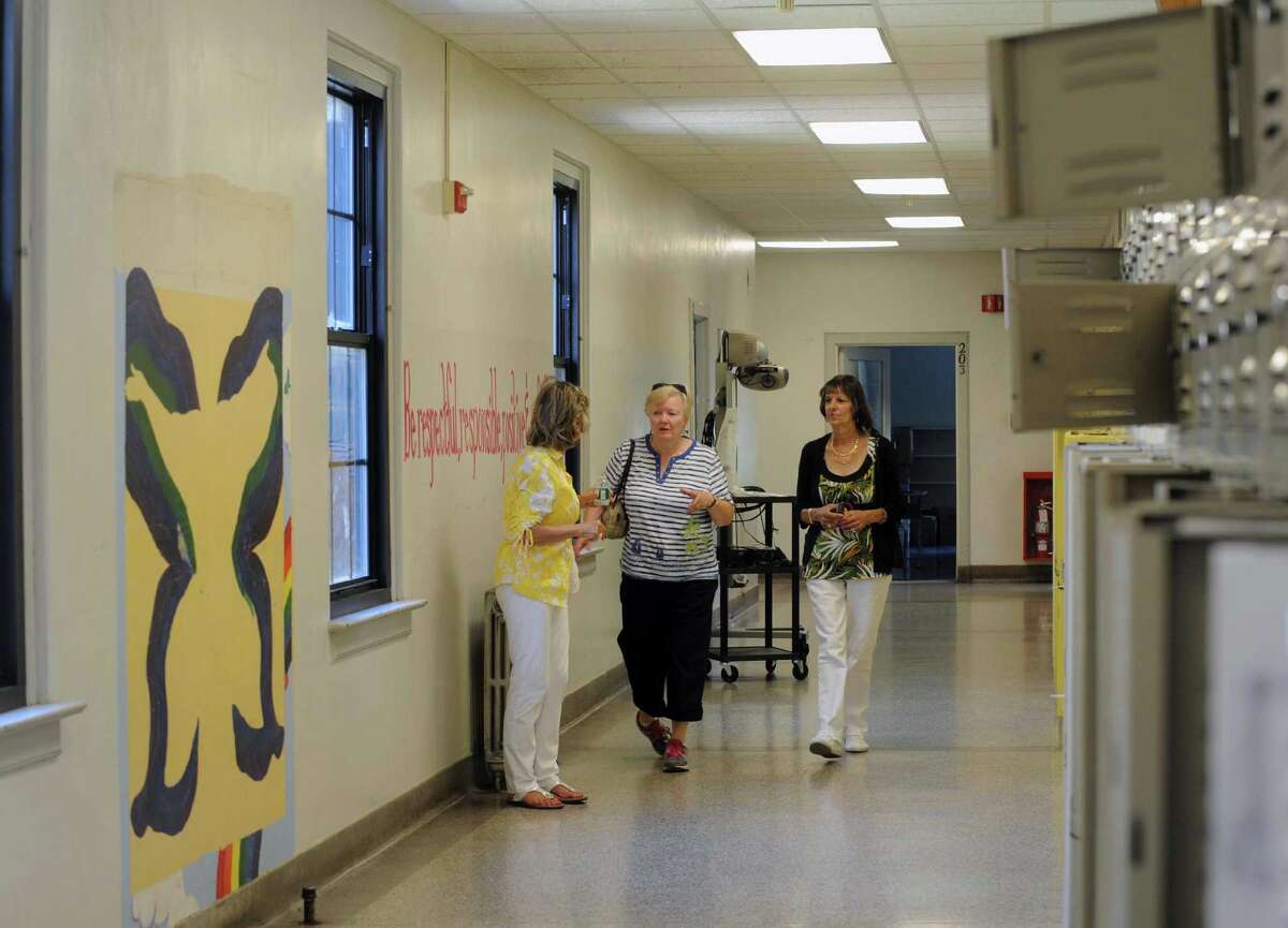 Tales of Oneida fill empty halls