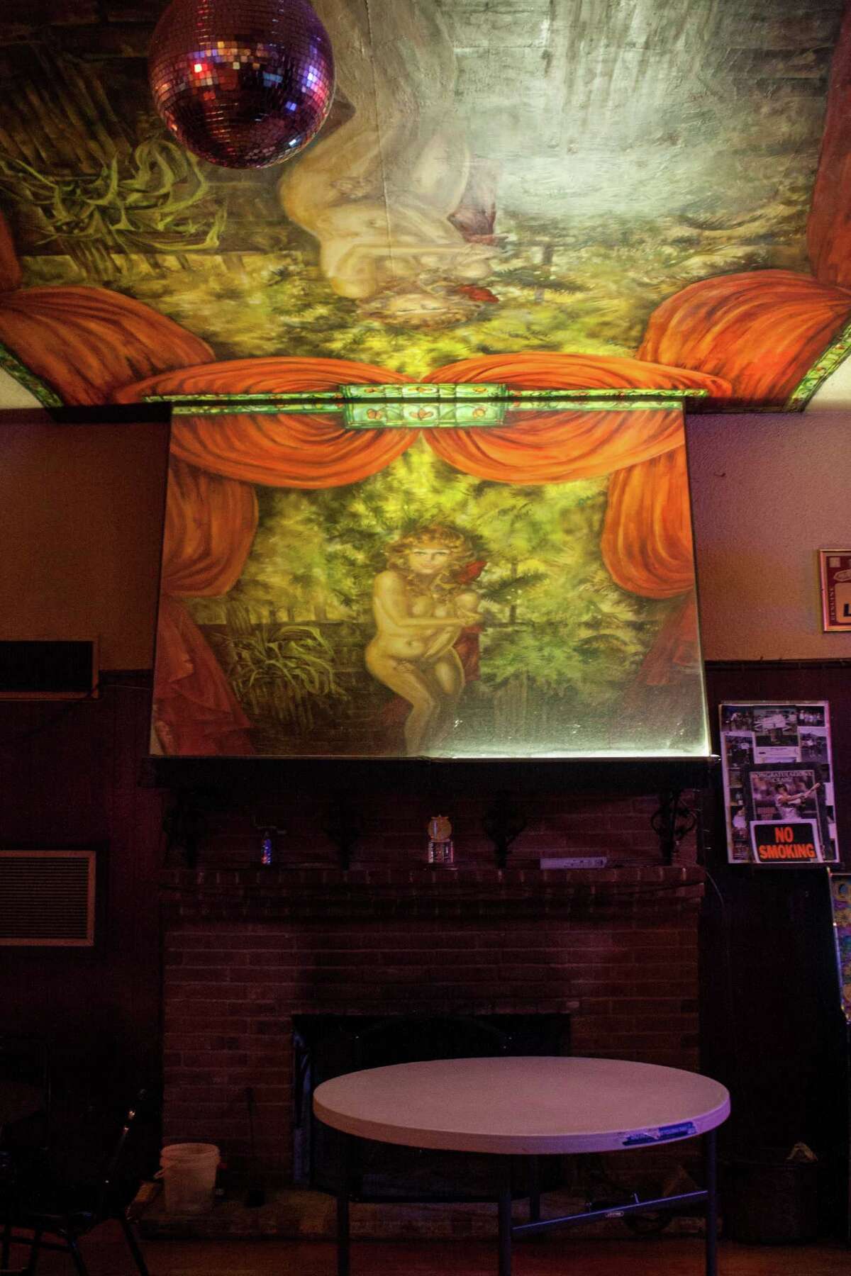 Good ol' bar Sundown Saloon