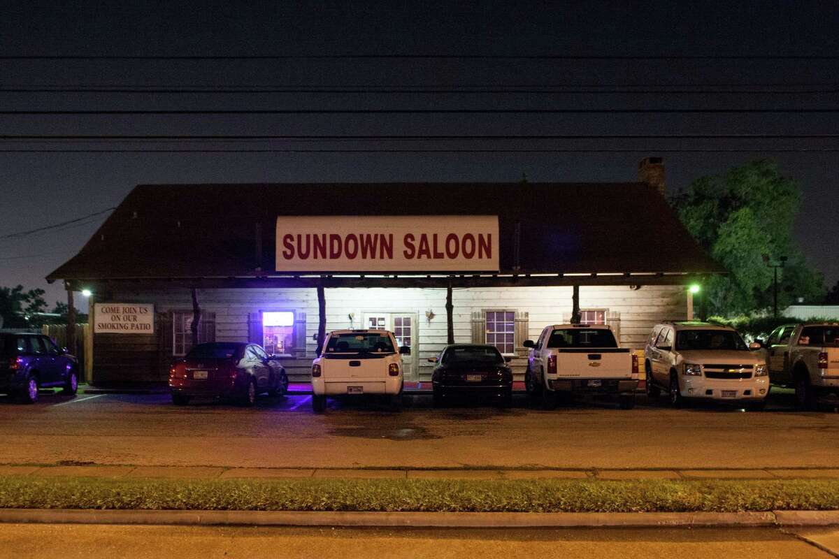 Good ol' bar Sundown Saloon