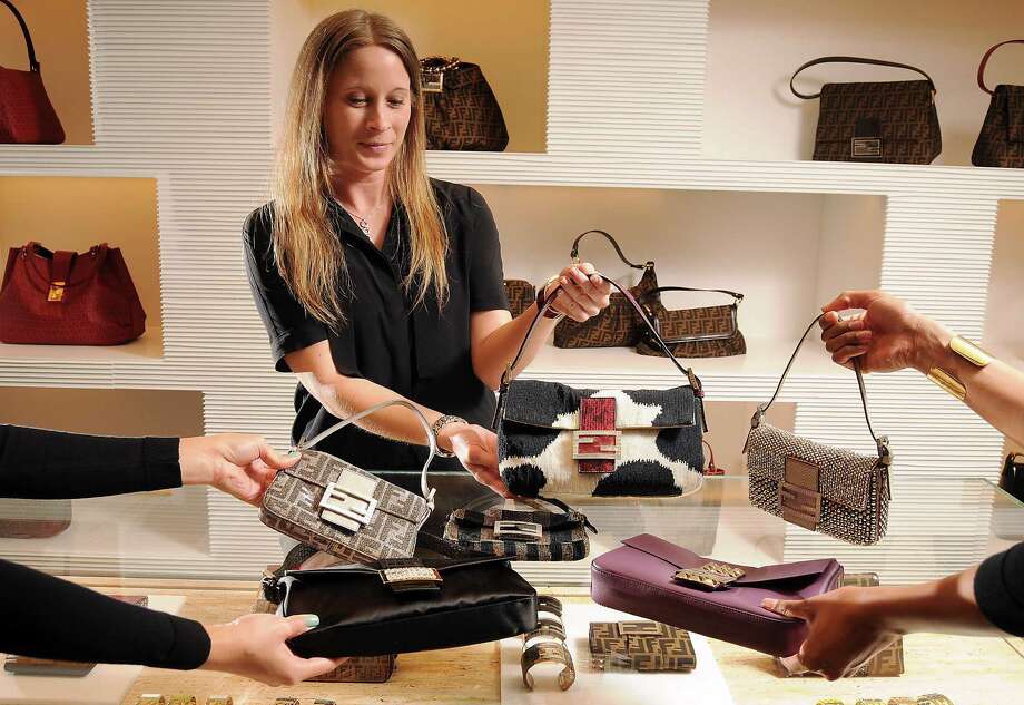 fendi baguette bag history