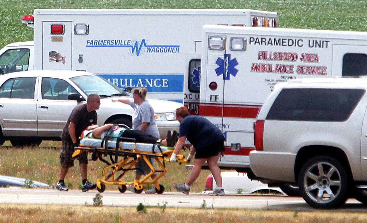 Megabus crash in Illinois; 1 dead, 3 dozen hurt