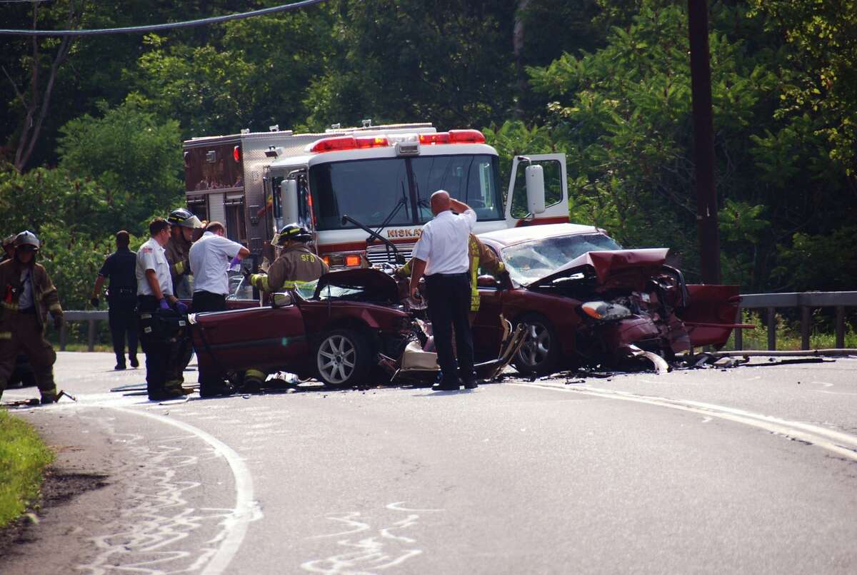 1 Dead In Niskayuna Crash