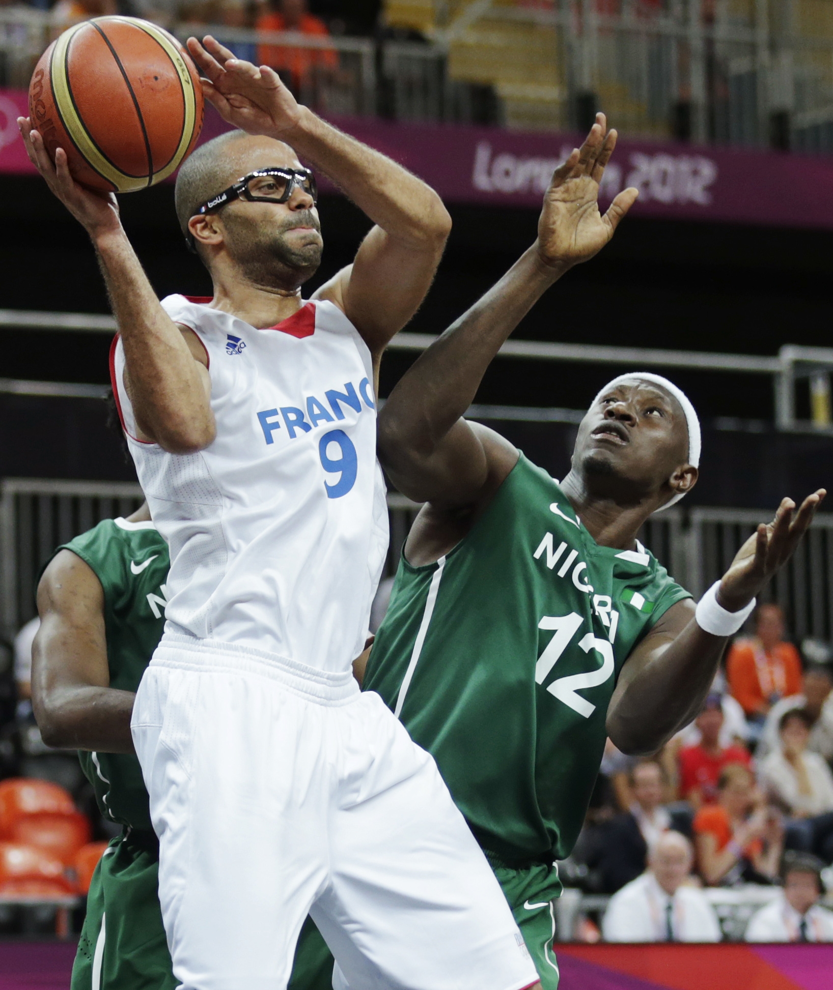 Men's basketball France 79, Nigeria 73