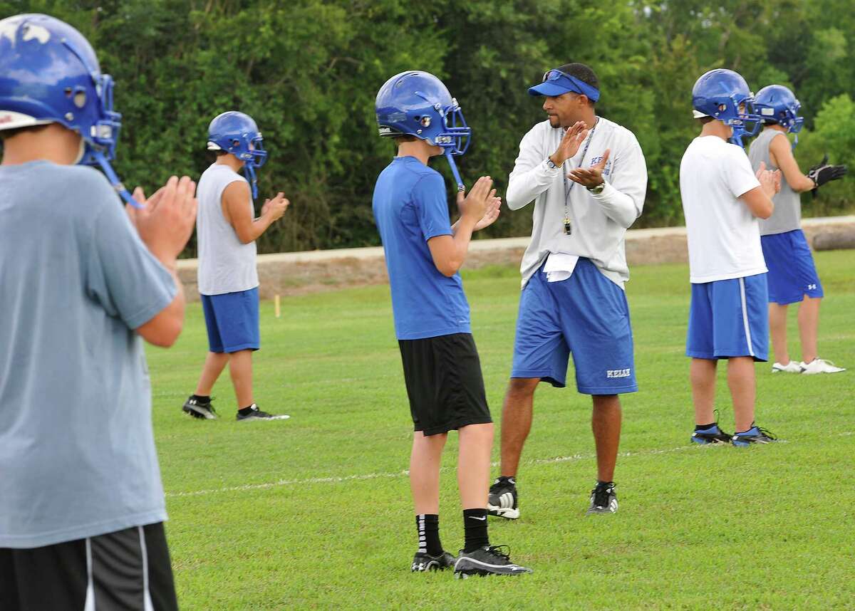 UPDATED Sideline shots from high school football practices