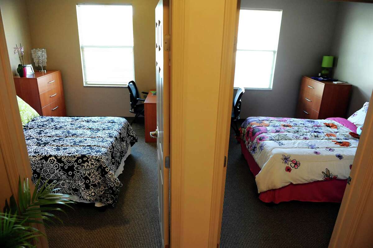 Colleges offer suite lifestyle