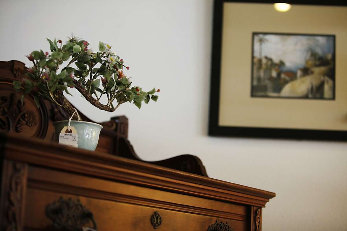 Consignment furniture market thrives