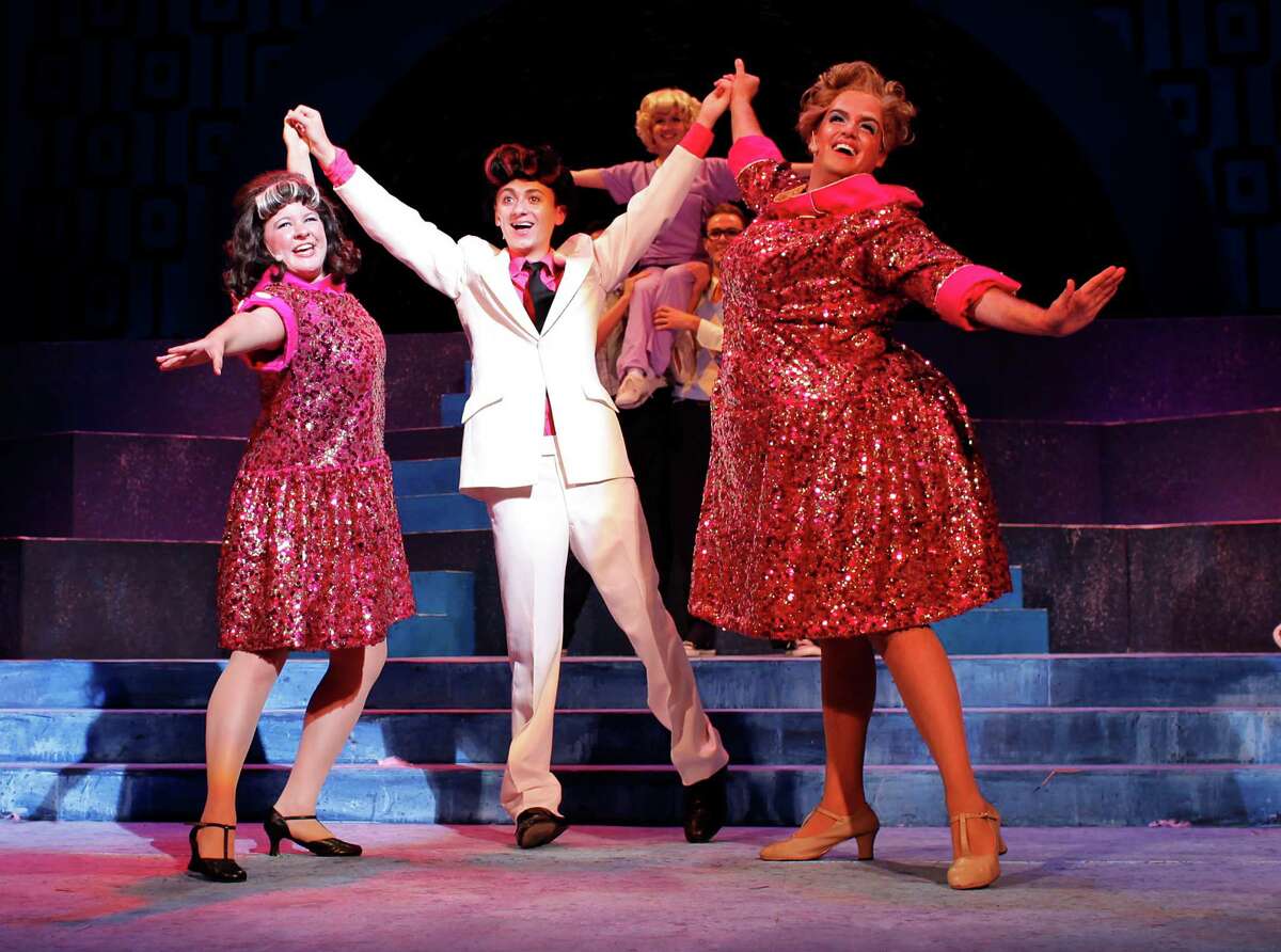 Photos 'Hairspray' hits Park Playhouse