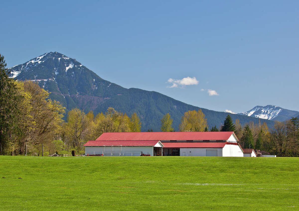 Huge farm estate for sale in North Bend