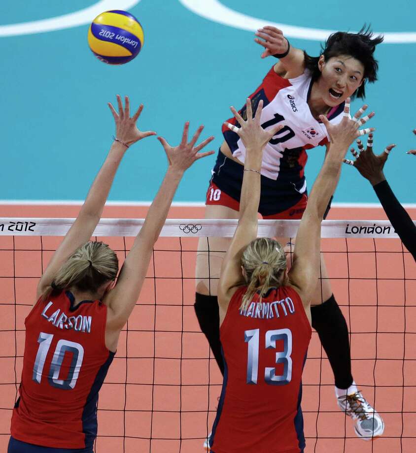 Women's volleyball: U.S. 3, South Korea 0 - San Antonio Express-News