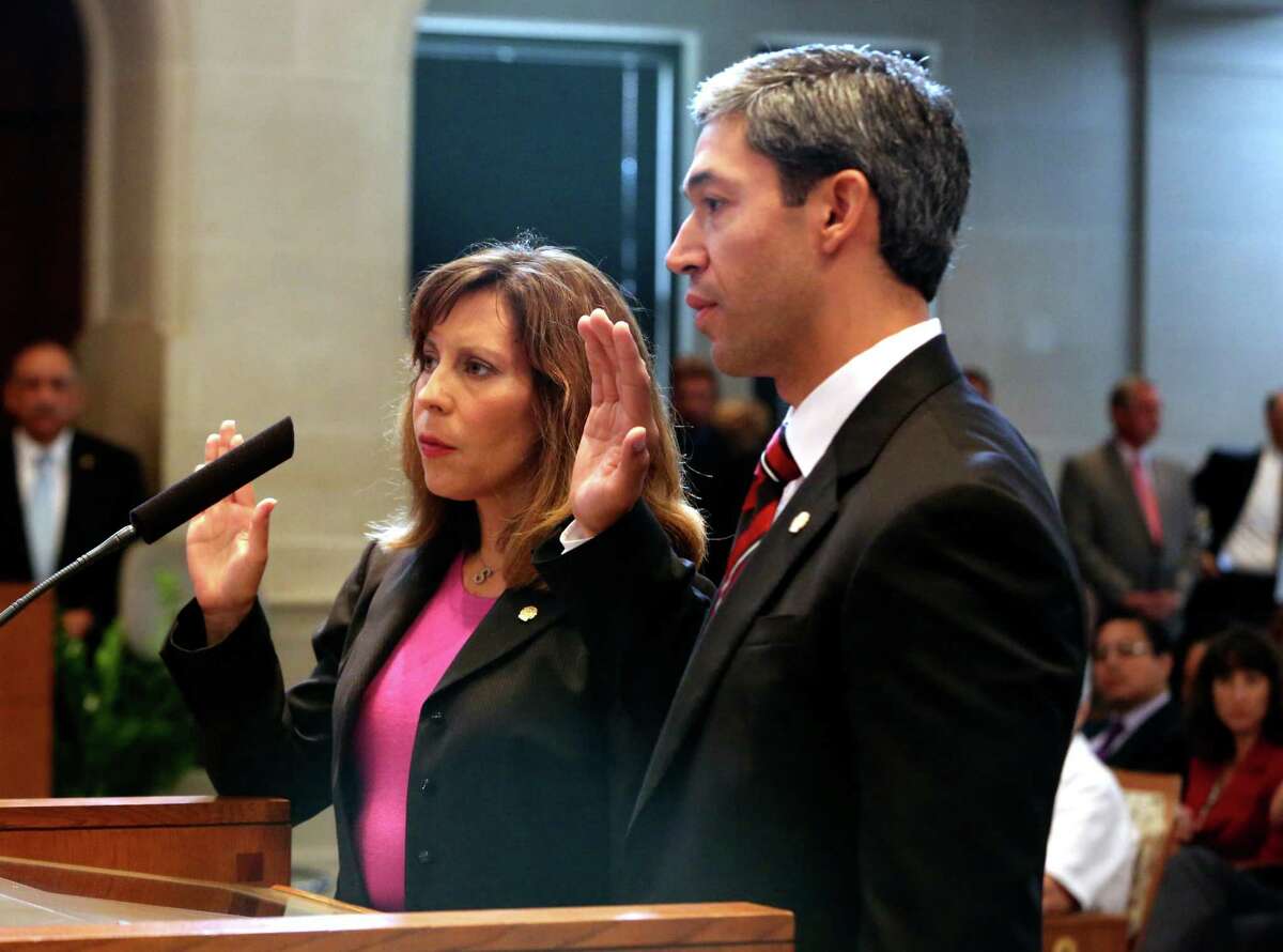 New council members Ron Nirenberg and Shirley Gonzales were sworn in Thursday June 20, 2013 and took their places on the dais as part of the 2013-15 City Council. Nirenberg and Gonzales are replacing Reed Williams and David Medina, respectively.