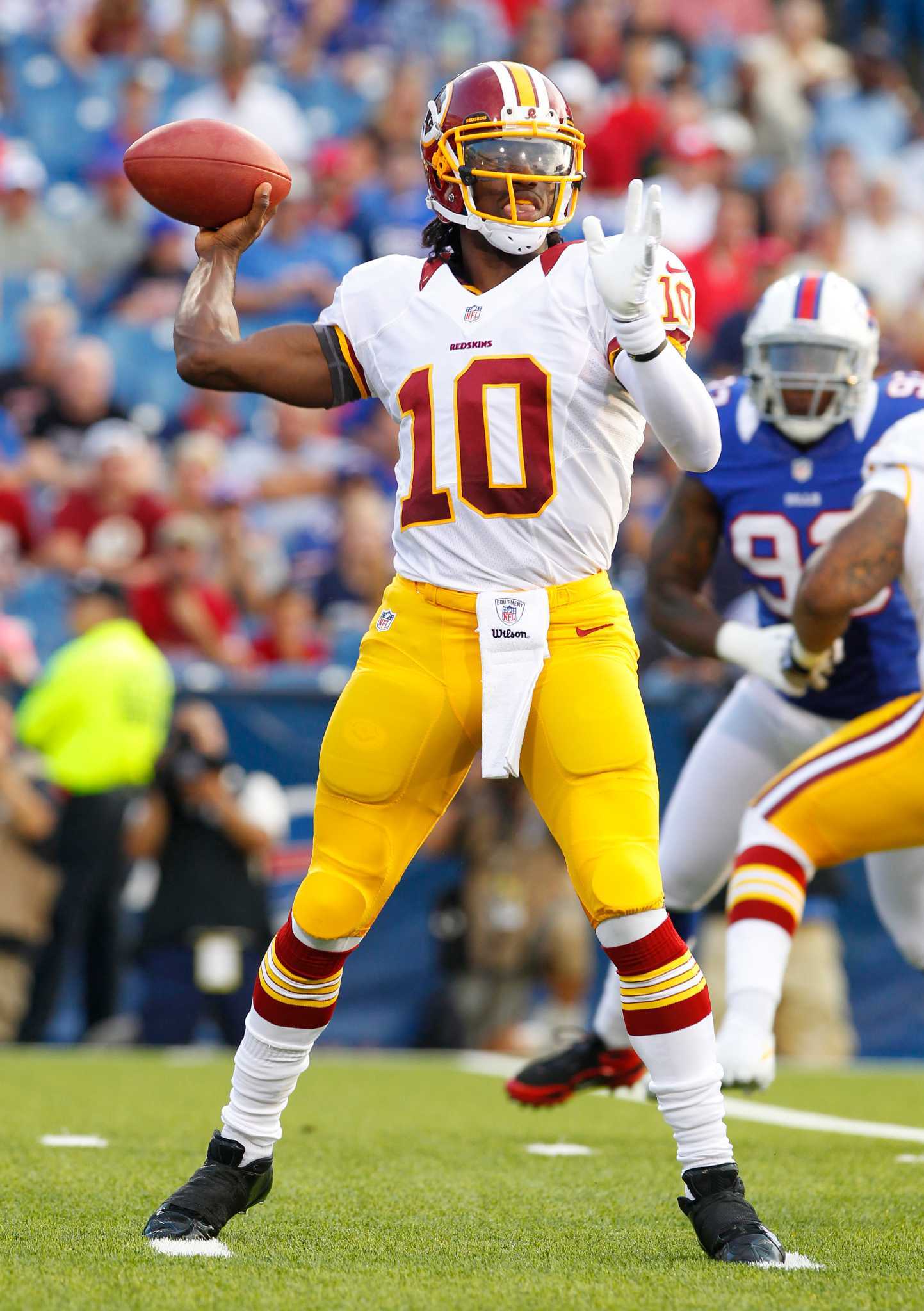 Griffin drives Redskins past Bills