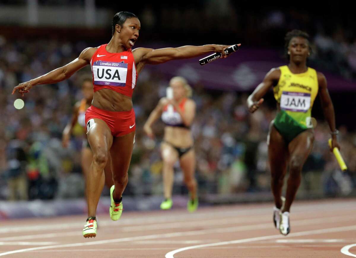 U.S. 4x100 women's relay smashes record
