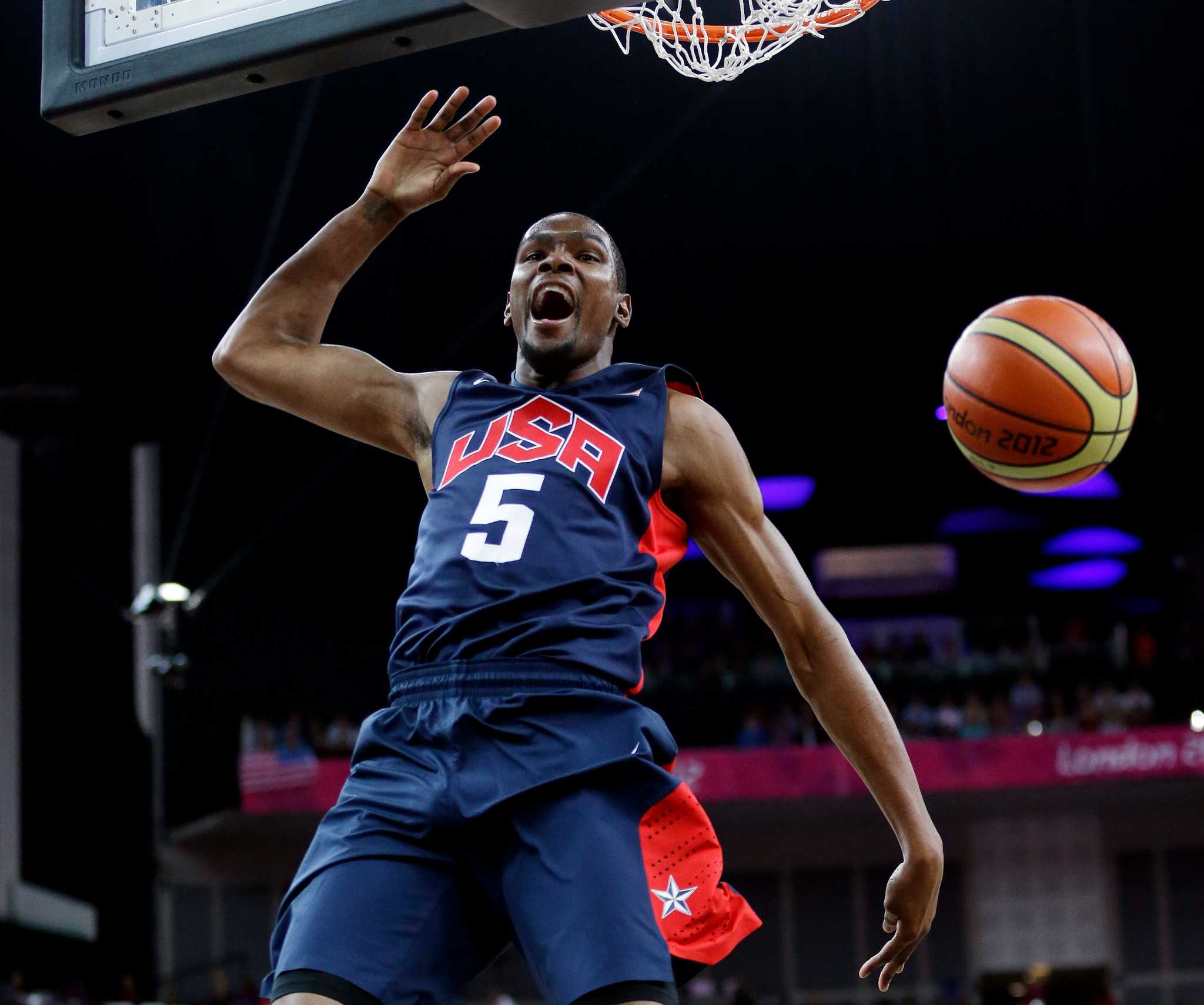 Kevin Durant looks back on him and Kobe Bryant scoring team USA's first 19  points against Argentina