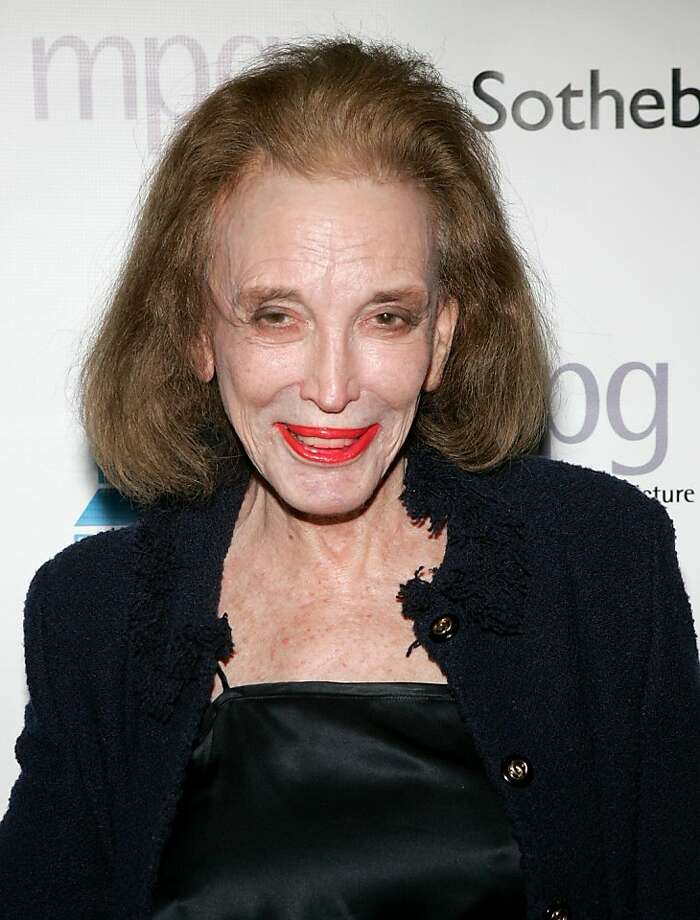 Helen Gurley Brown Former Cosmo Editor Dies At 90 Sfgate 4543