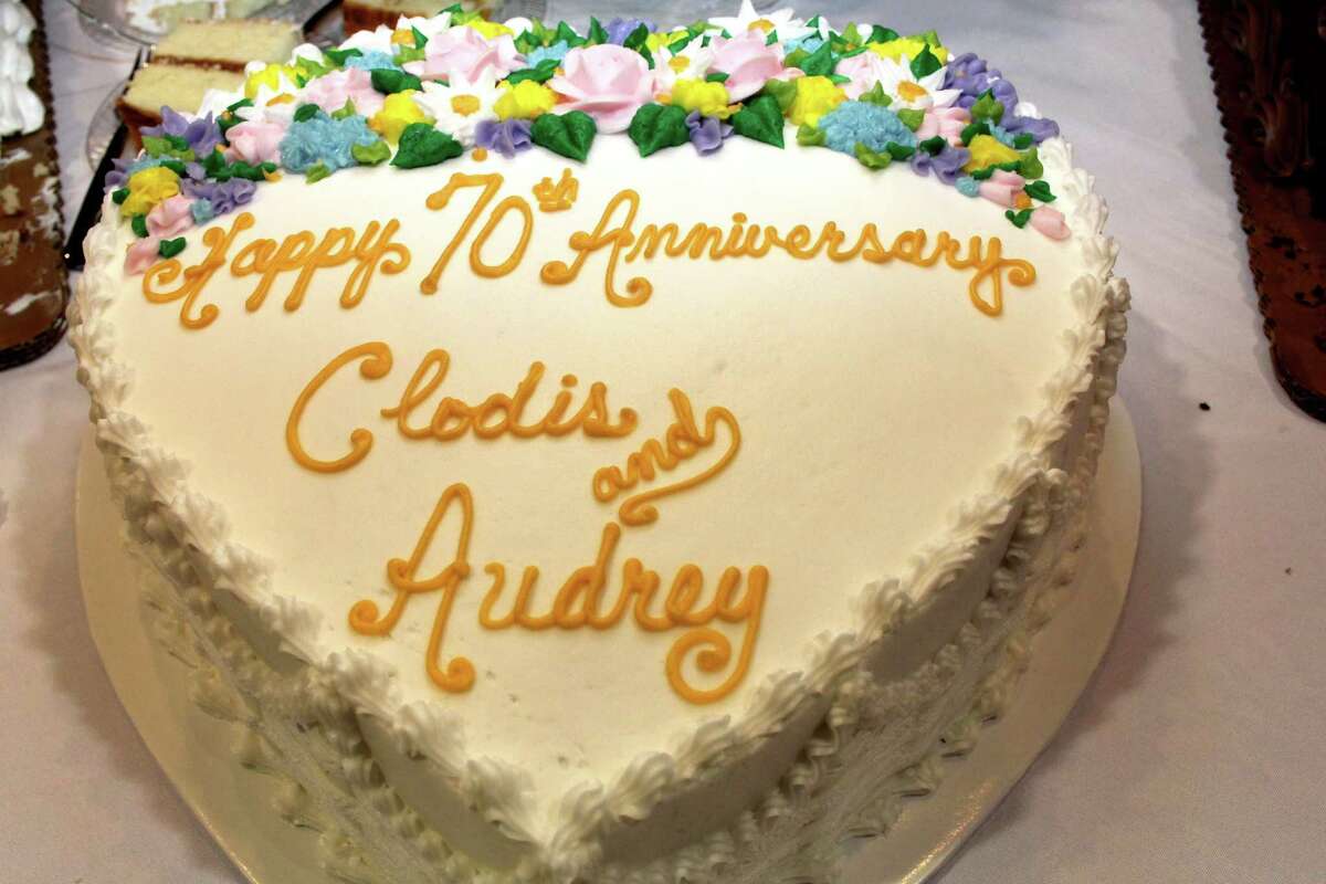 A special cake helped to celebrate the 70th anniversary of Audrey and Clodis Cox of Katy.