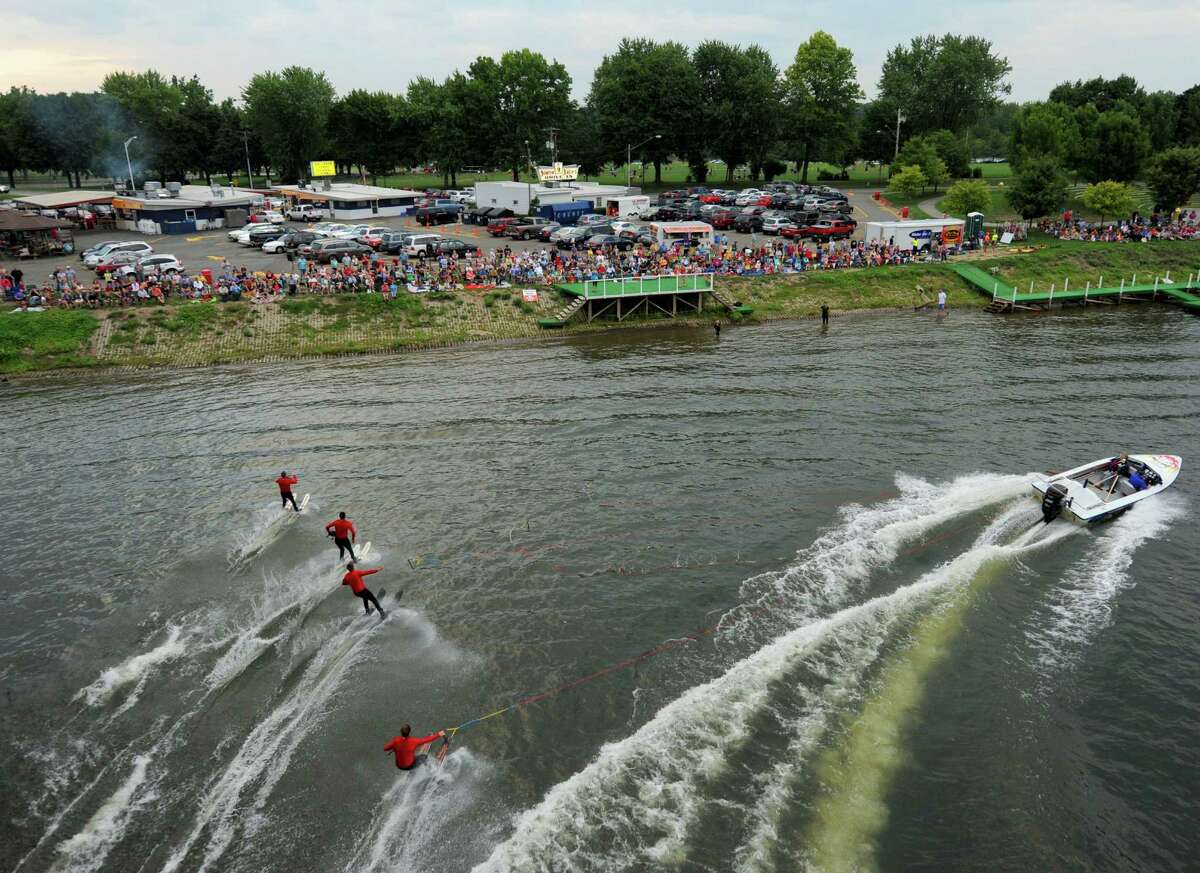 Photos U.S. Water Ski Show Team performance