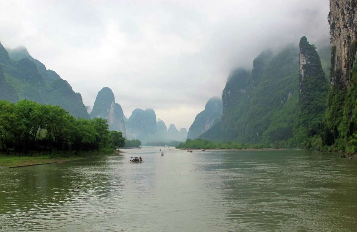 Trip down Li River reveals picturesque rural China