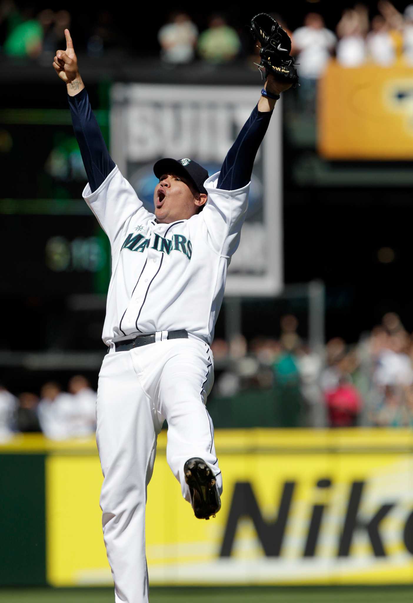 Mariners Extend Felix Hernandez - MLB Trade Rumors