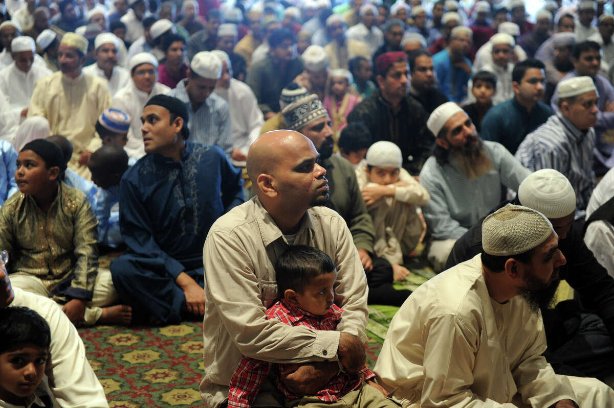 Stamford Muslims mark end of Ramadan