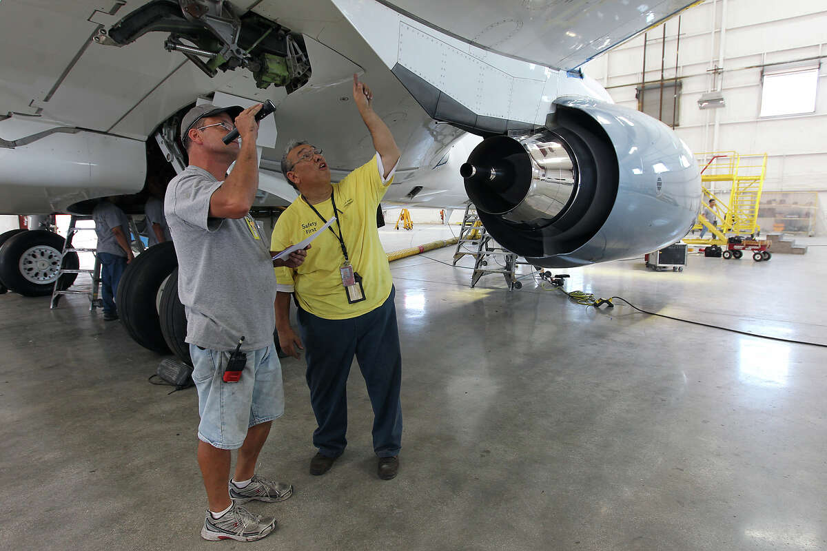 ST Aerospace adds luxury interior unit