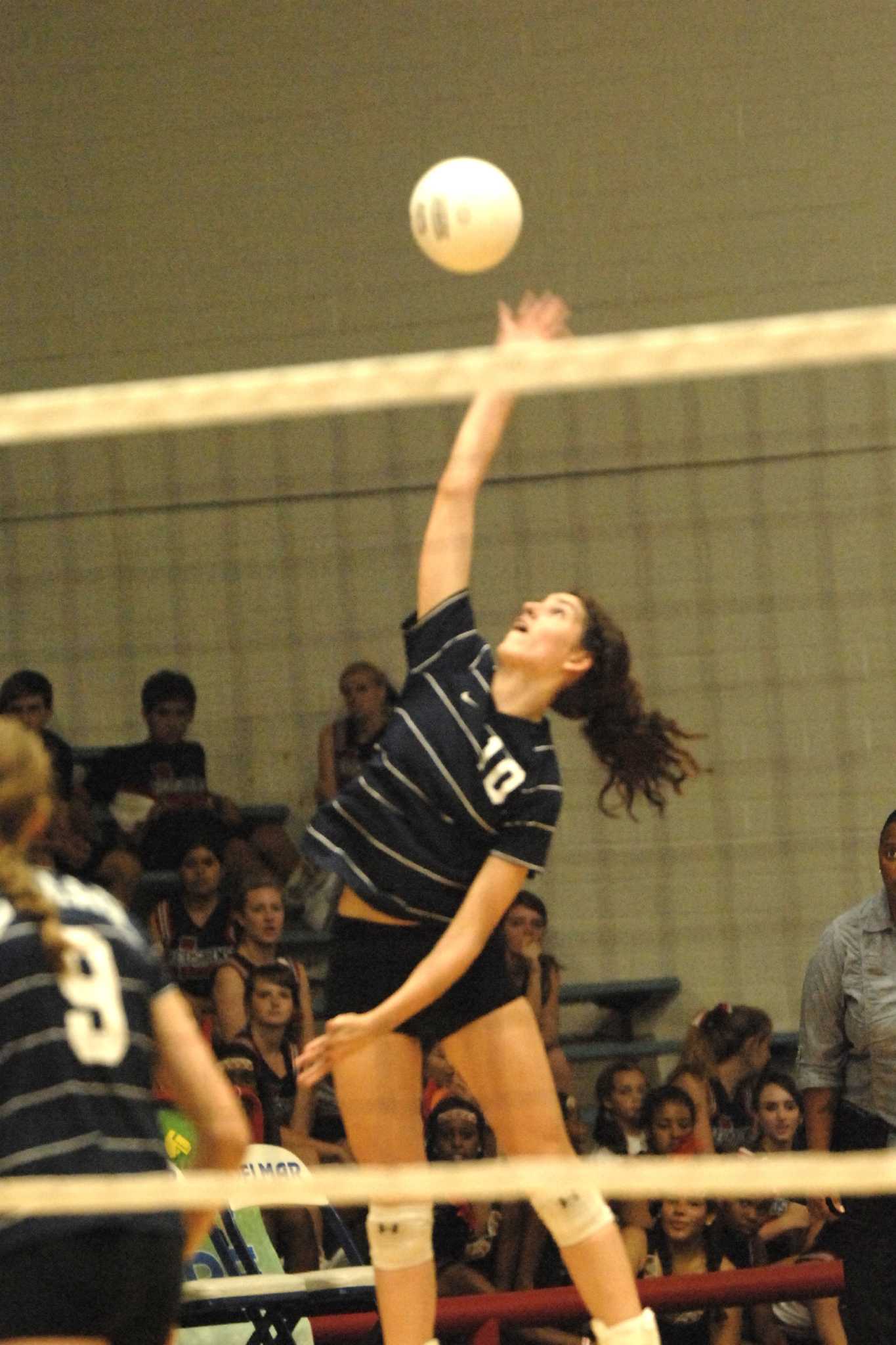 Volleyball New coach hopes to keep Lamar in 205A title hunt