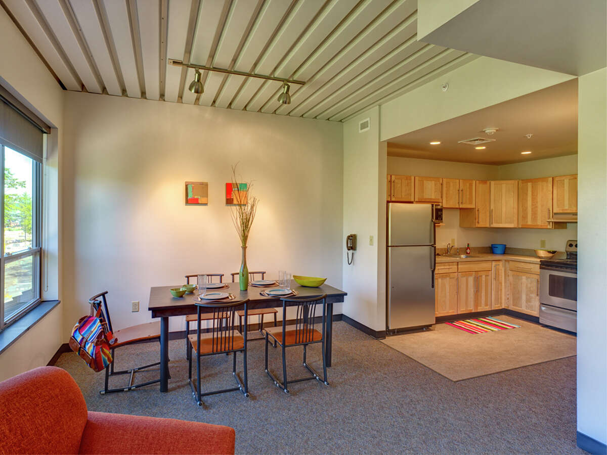 Colleges offer suite lifestyle