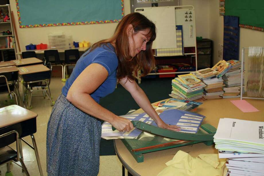 Darien goes back to school Darien News