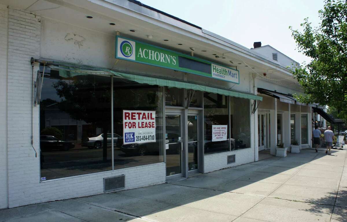 Jonathan Adler has designs on Main Street store