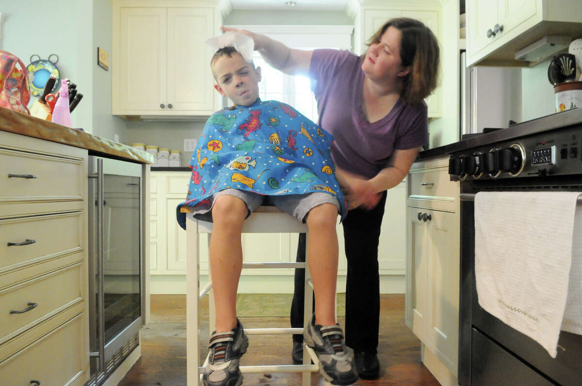 Hairdresser's unique style Making house calls