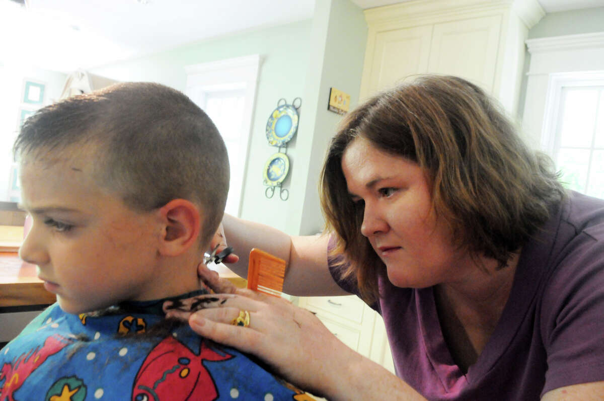 Hairdresser's unique style Making house calls