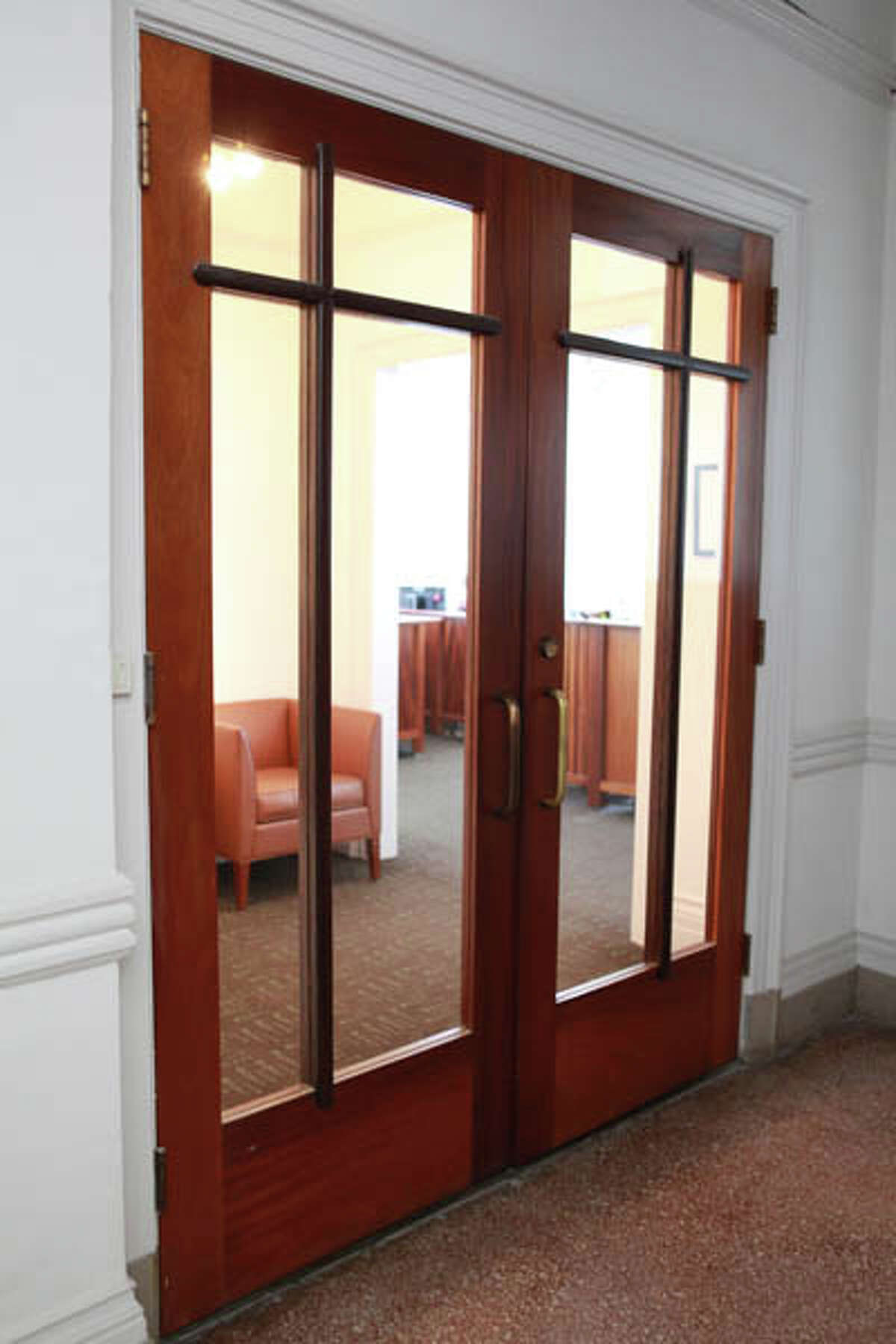 Artisan Customfurnituremaker Greg Pattison tells his tale follwoing