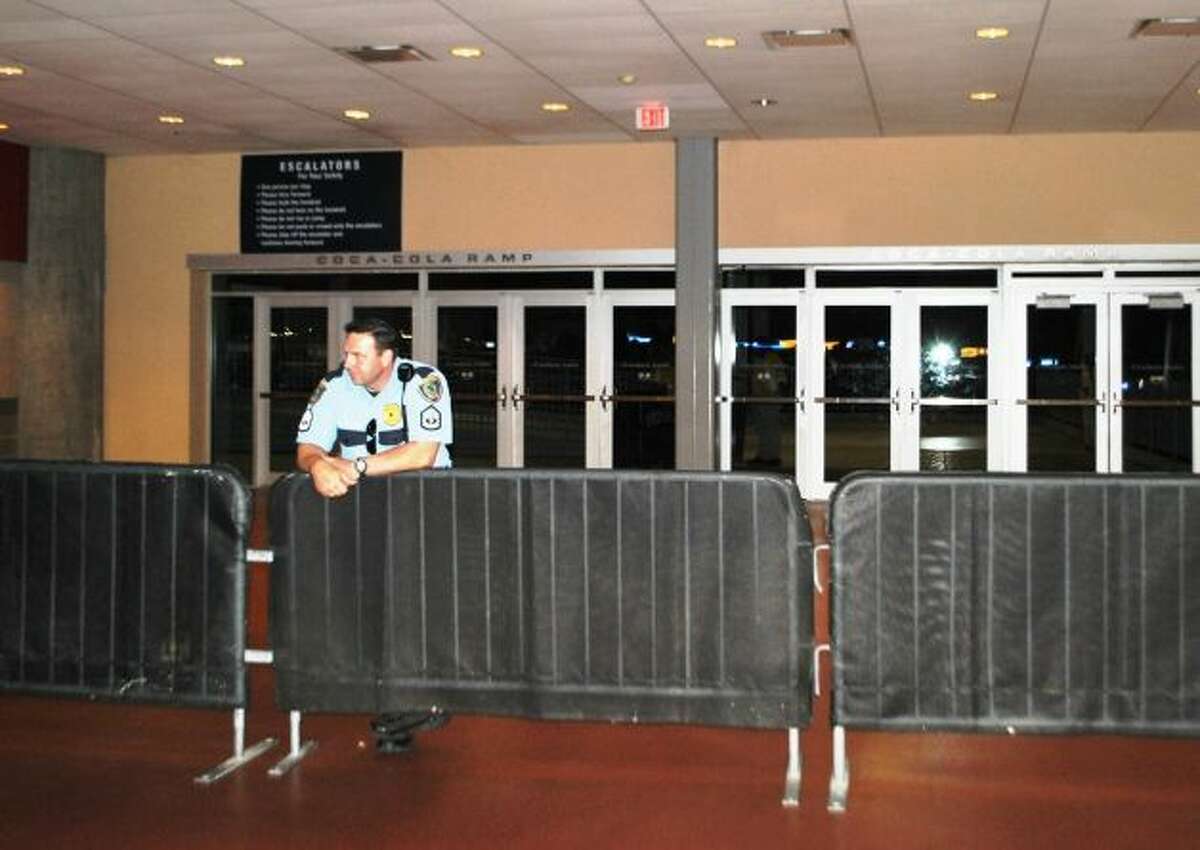 Authorities ID man killed after falling from escalator at Texans game