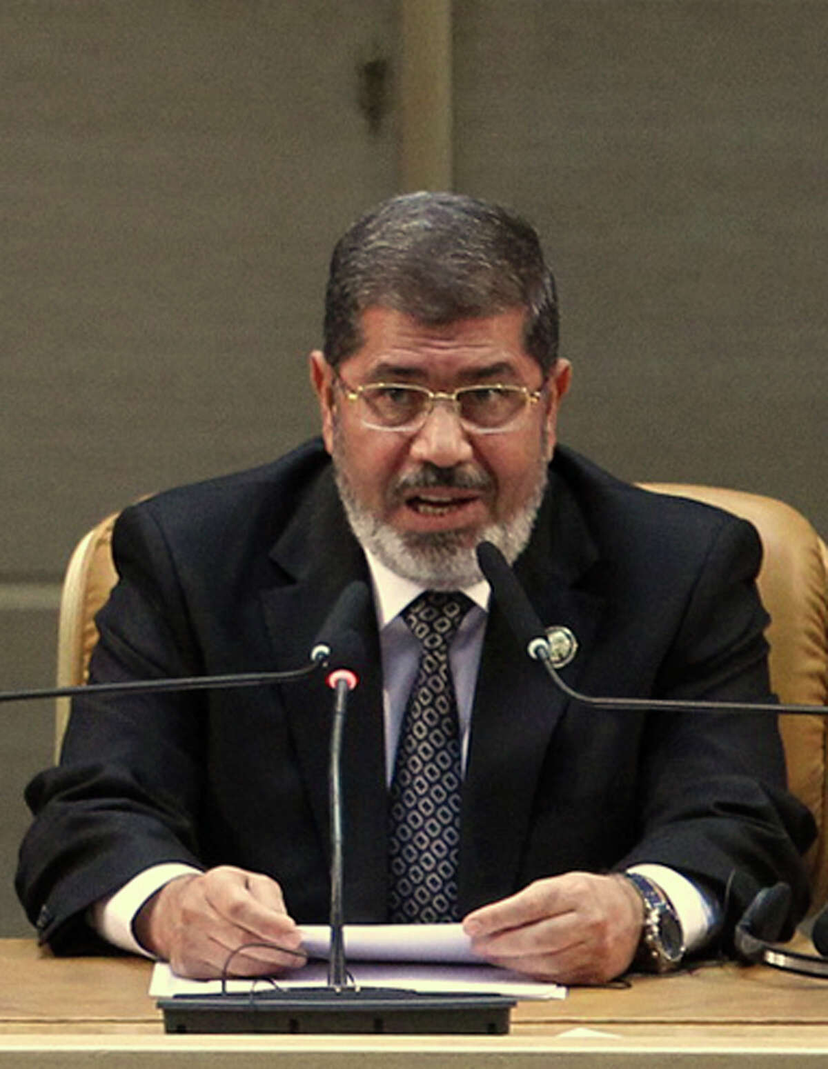 Egyptian leader Mohammed Morsi’s criticism of Iran’s main regional ally, Syria, was awkward for the host country.
