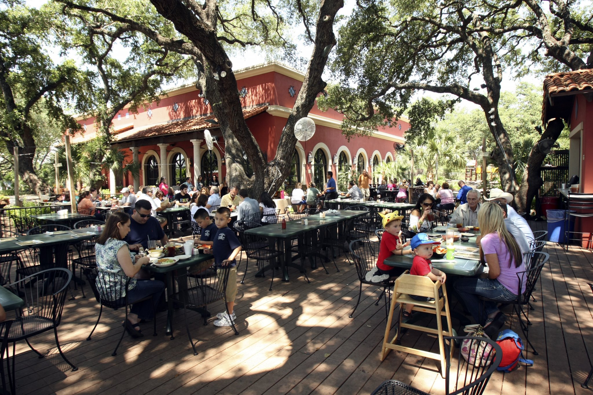 How Shake Shack Gives its San Antonio Restaurants Local Flavor - San  Antonio Magazine