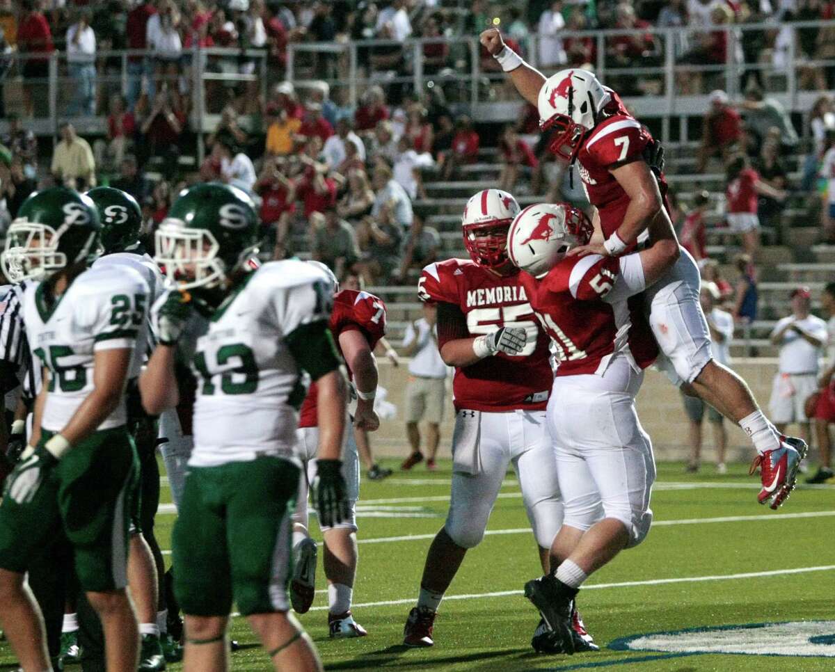 La Marque keeps rivalry with Ball uneven