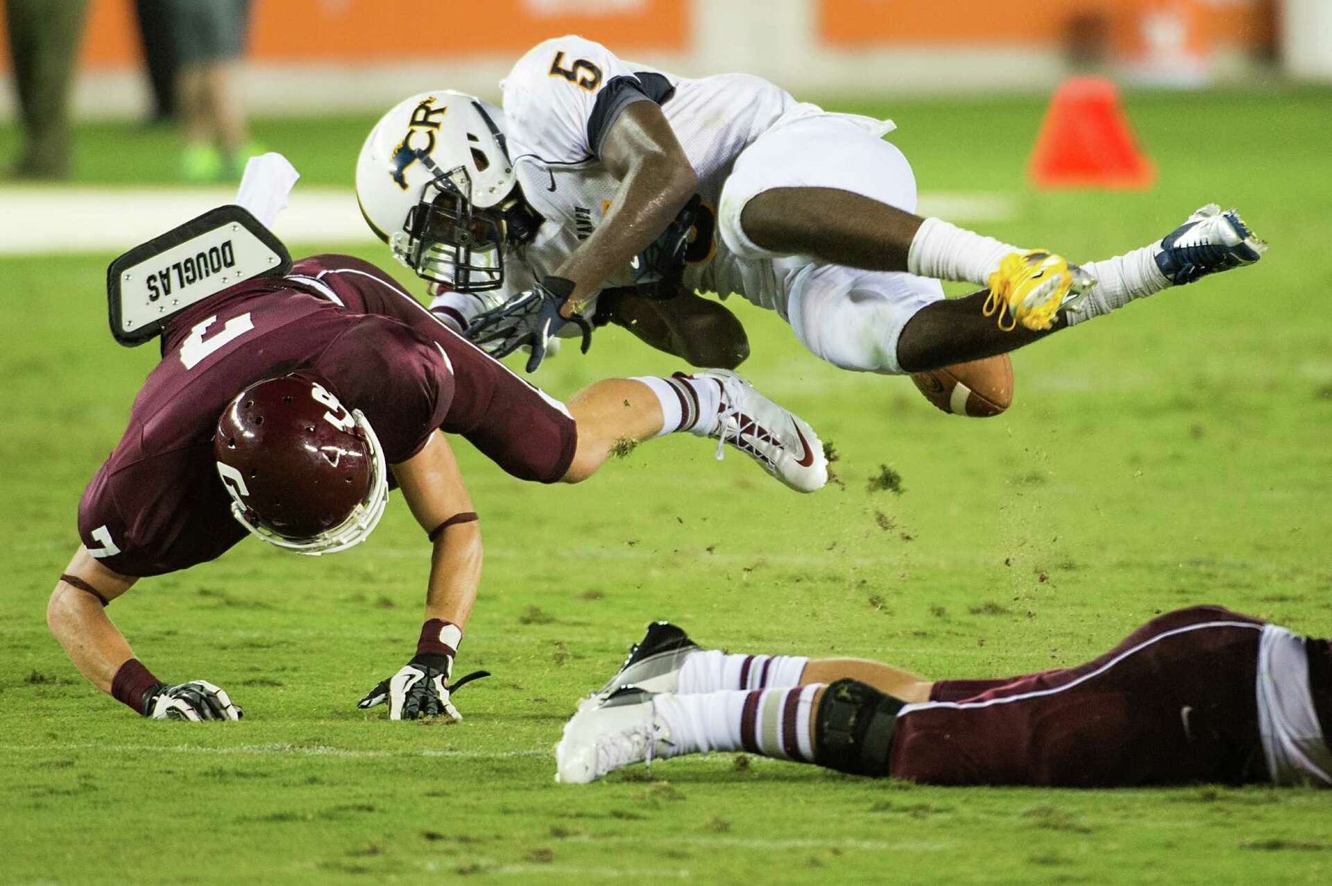 Cinco Ranch drops Cy Ranch in BBVA Compass' first football game