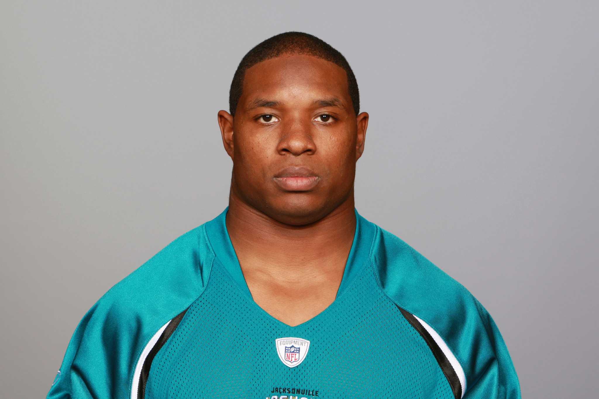 Jacksonville Jaguars' Jones-Drew ends 38-day holdout, reports