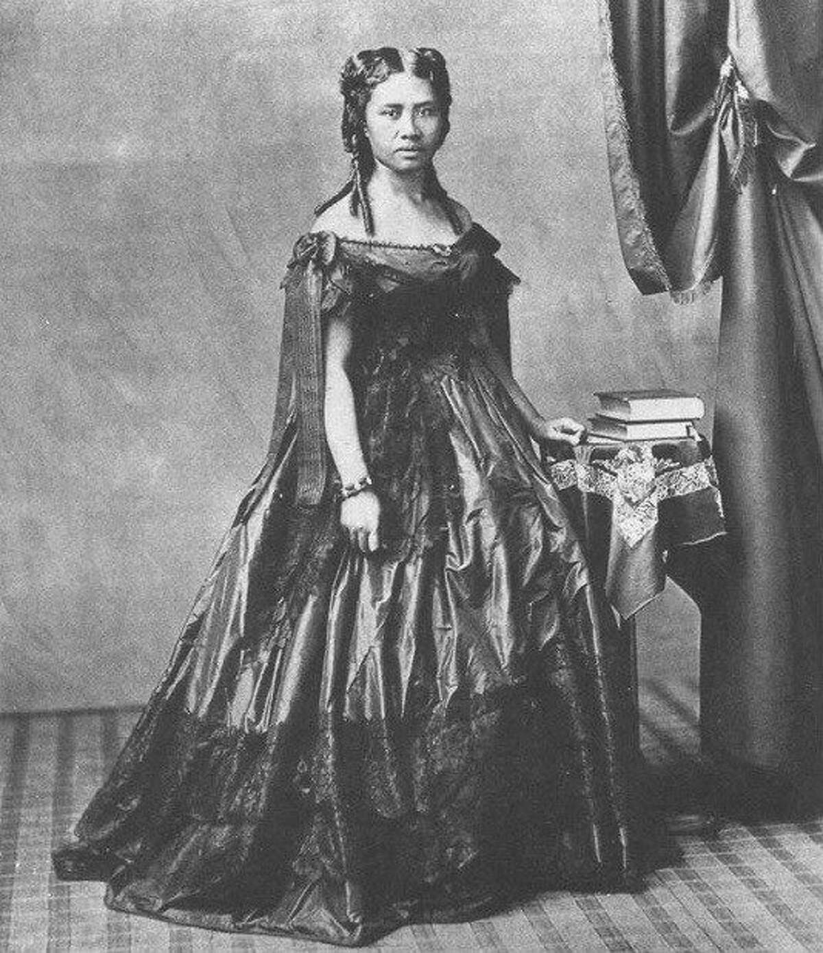 Lydia Kamakaeha, later known as Queen Lili'uokalani, in a photo from 1865 or earlier. She was educated by missionaries at a school for children of Hawaiian chiefs.