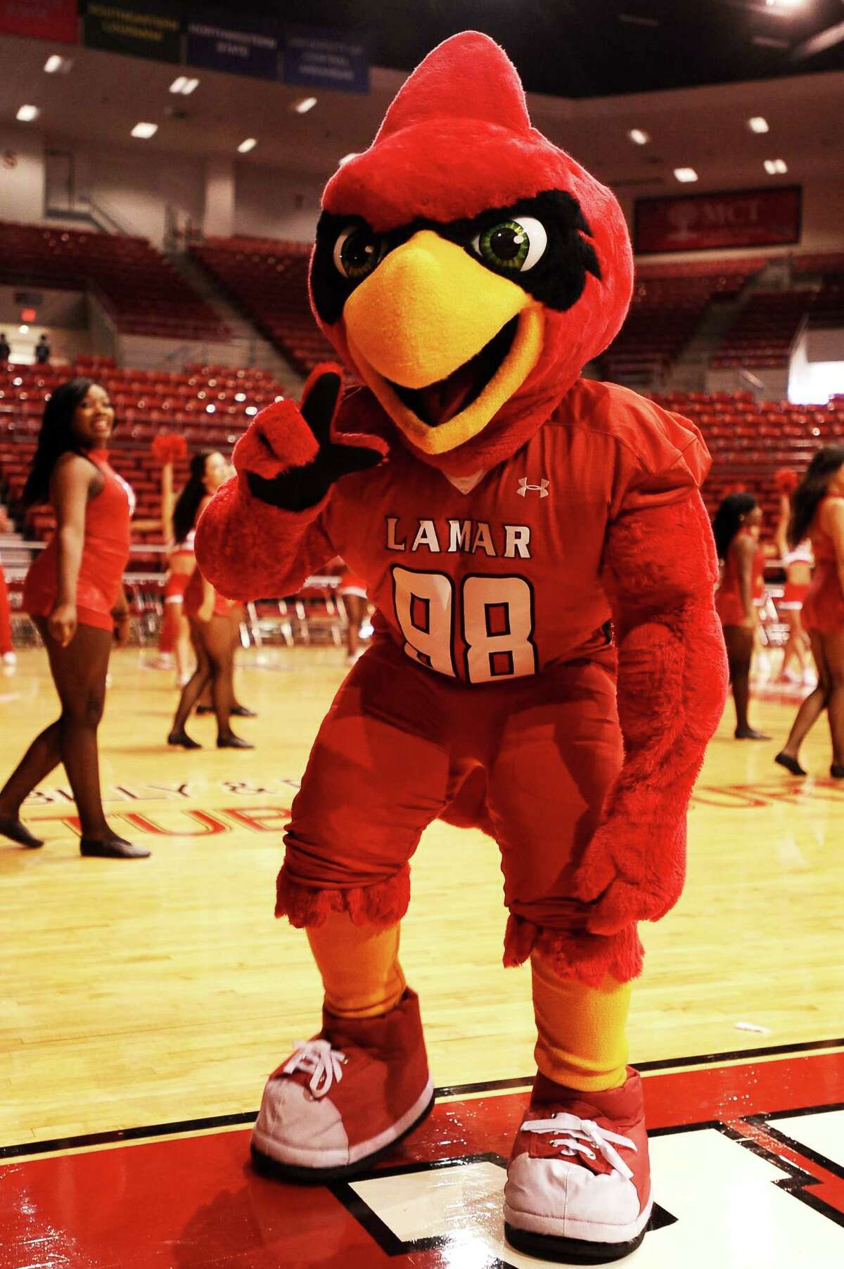 PHOTOS Making noise at Lamar's pep rally