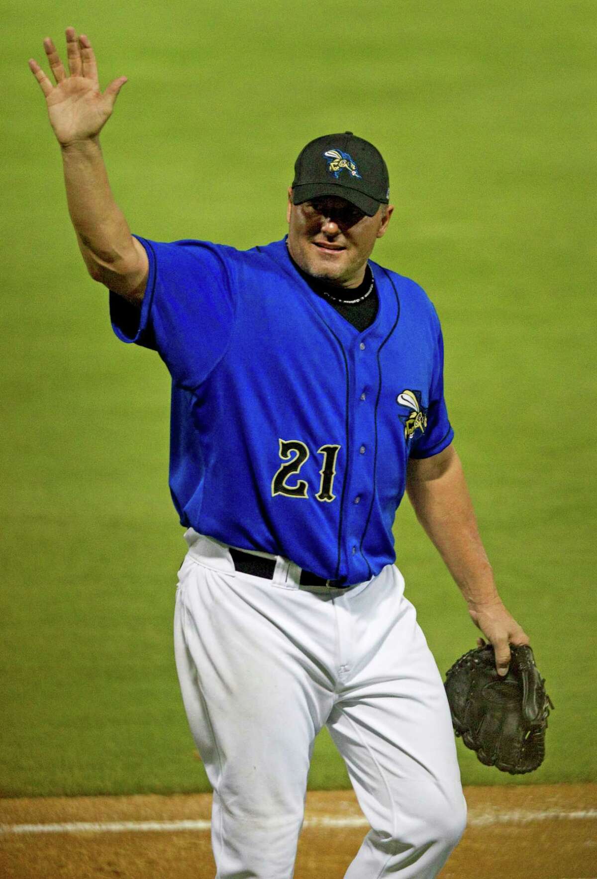 Roger Clemens Starts for Minor League Sugar Land Skeeters - The