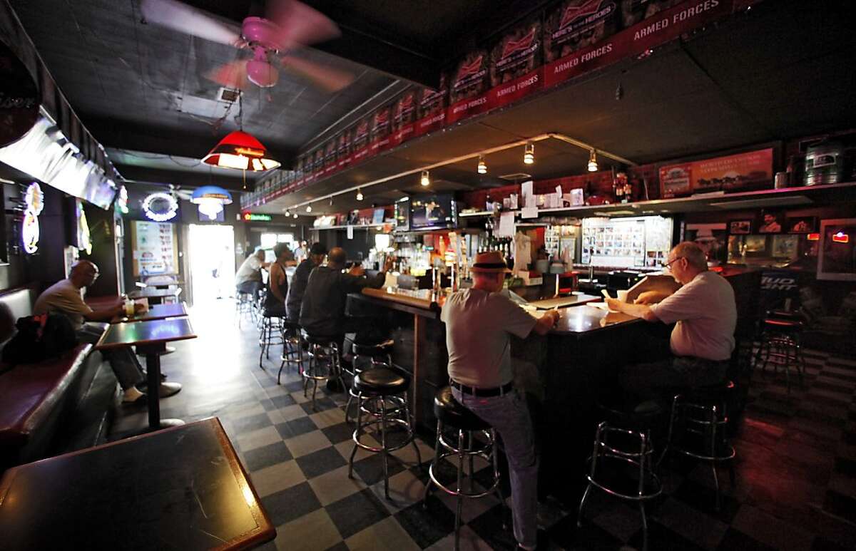 Skid Row's dive bar faces gentrification