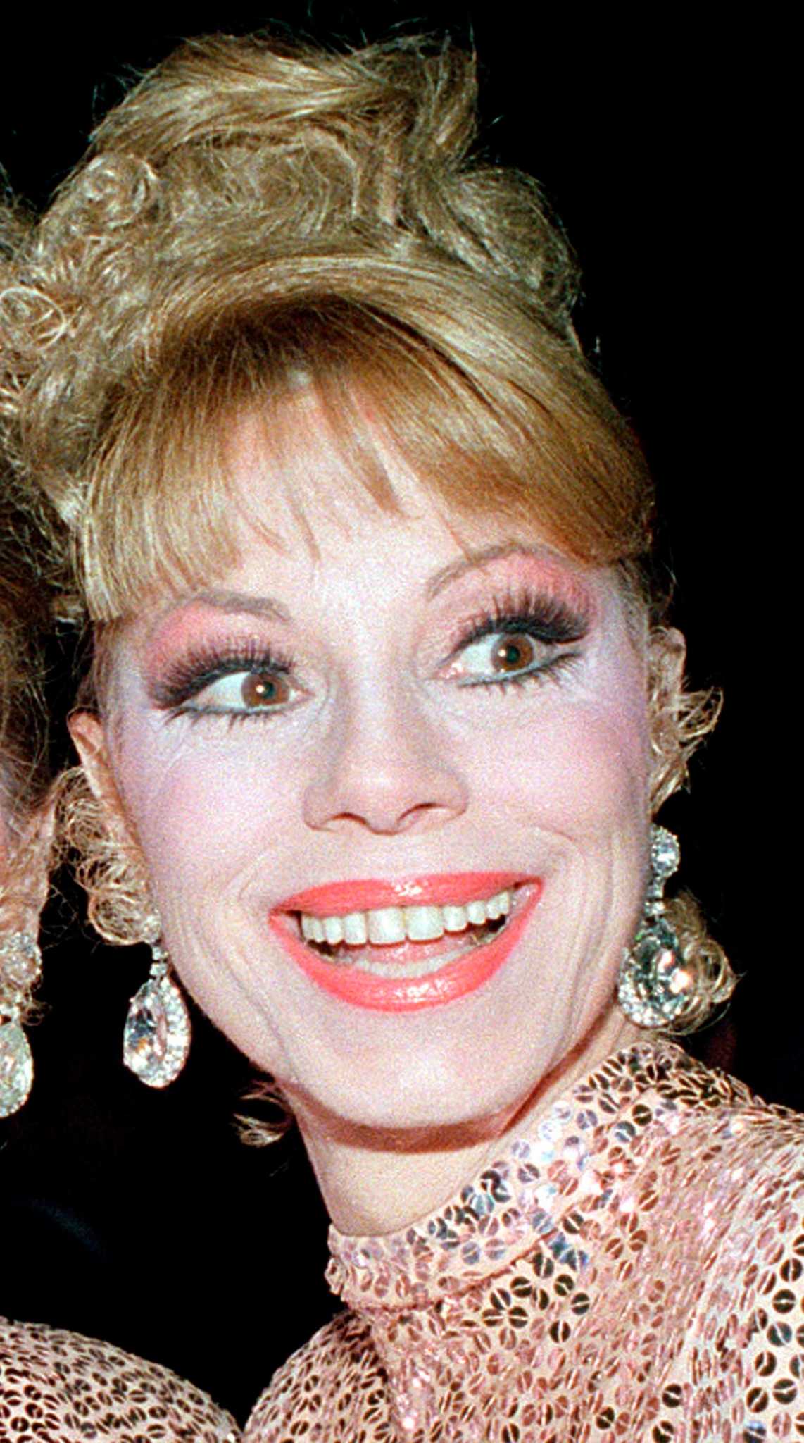 Dorothy McGuire, sister trio singer, 84