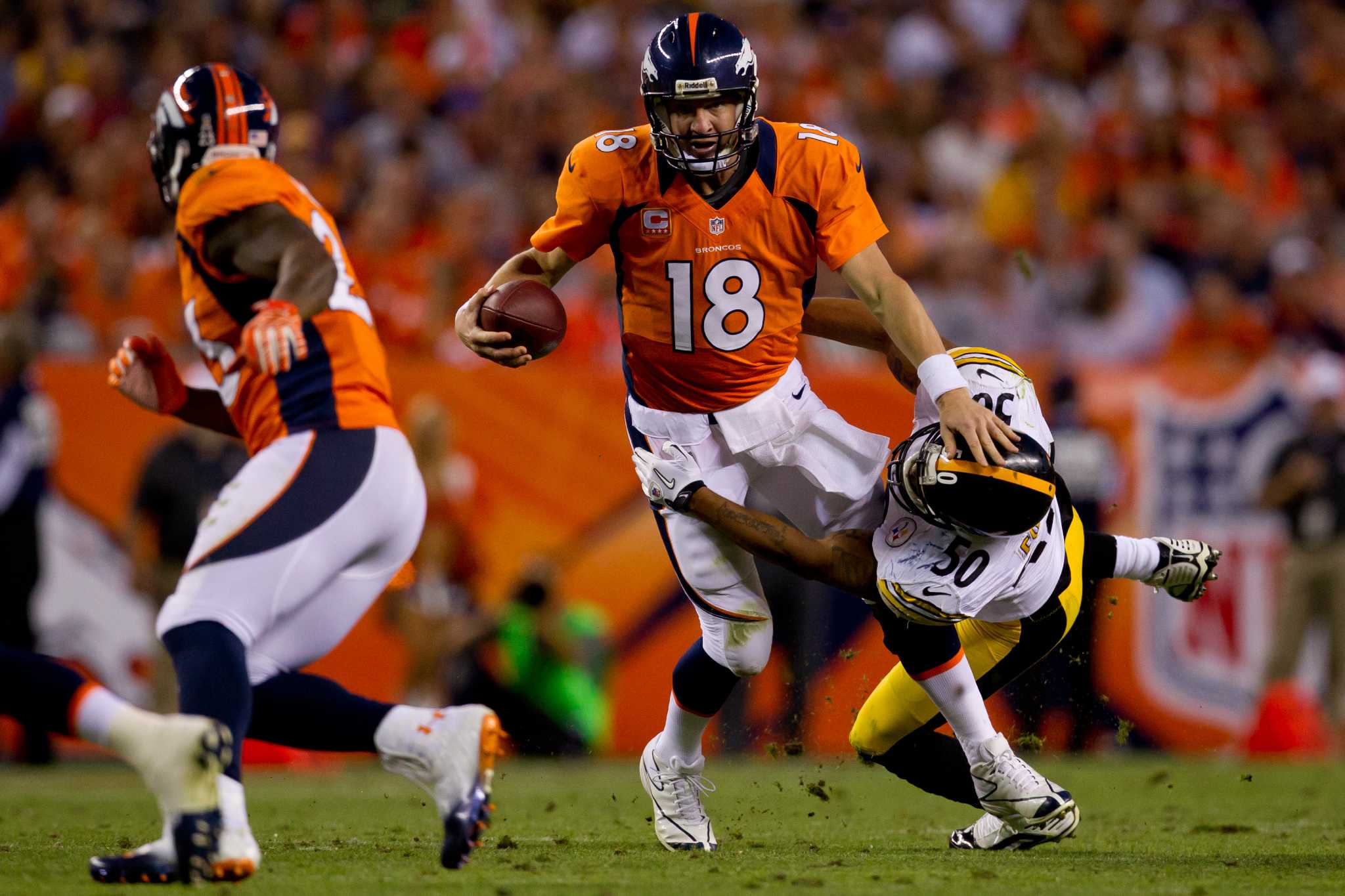 Tim Tebow's results mixed in Broncos' preseason win over Steelers